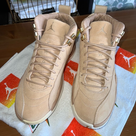 Women’s Jordan 12 Retro Vanchetta Tan 
Unworn. No box. - Picture 1 of 6